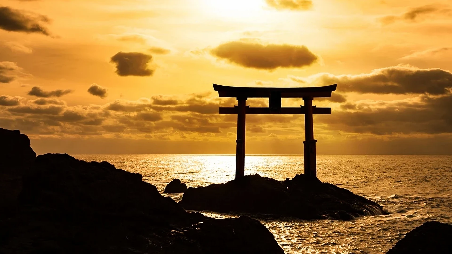 はじめに：少数精鋭で年商10億円を突破する国内OEM戦略