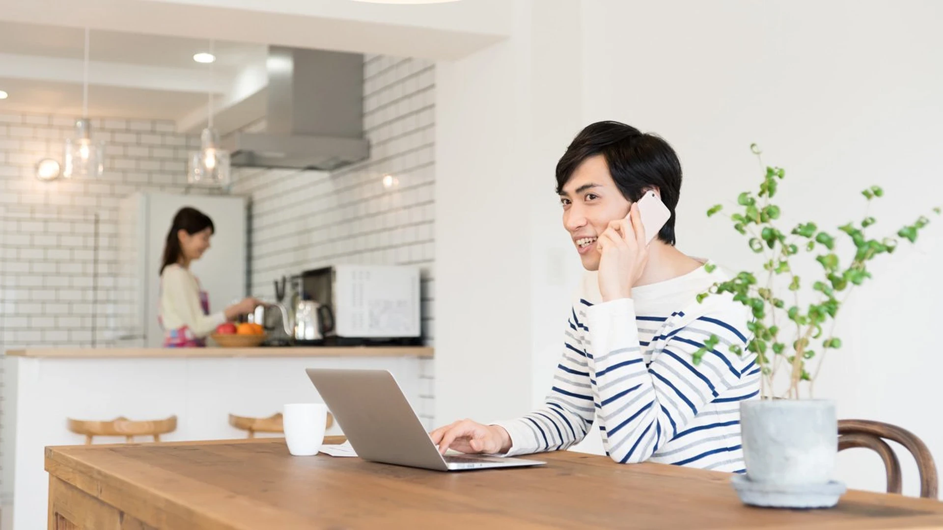 無在庫×中古カメラの独自モデル——仕入れ先の確保方法