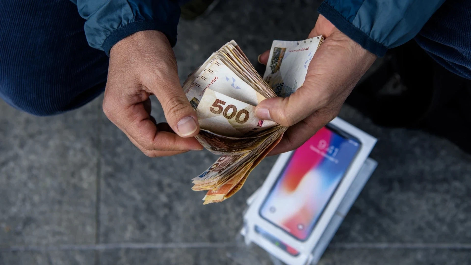 輸入転売にかかる税金