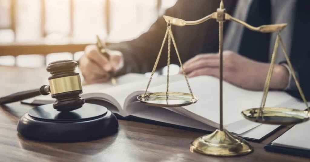 楽天撤退判断の背景要因とは